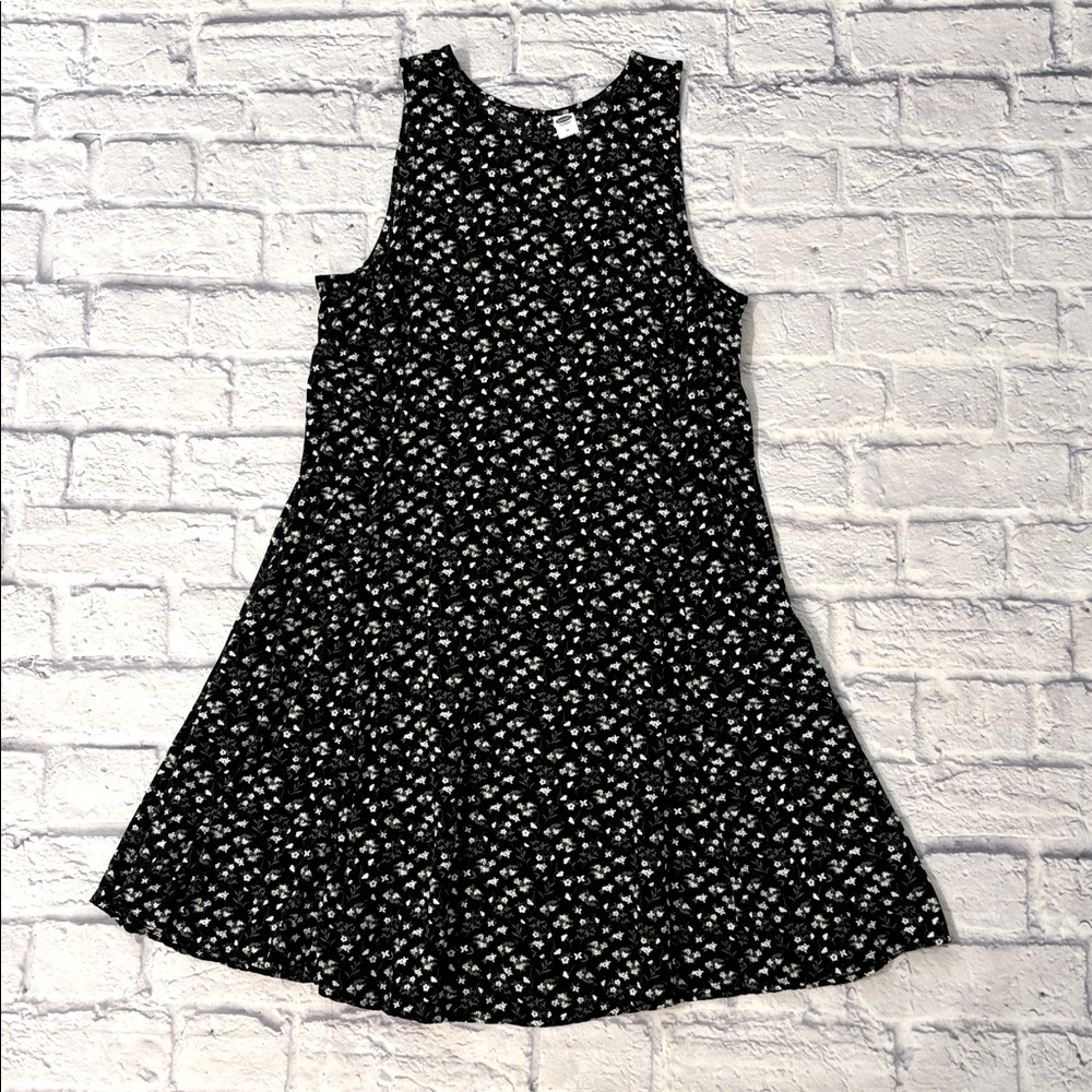 Old Navy Floral Sleeveless Swing Dress Black Green and White Size Medium
